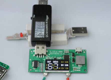 雙向QC3.0快充數(shù)顯移動電源方案